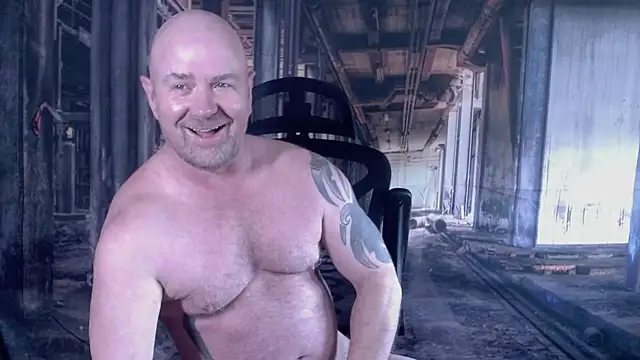 ManlyPrisonGuy online show from November 2025 12:33:02 PM