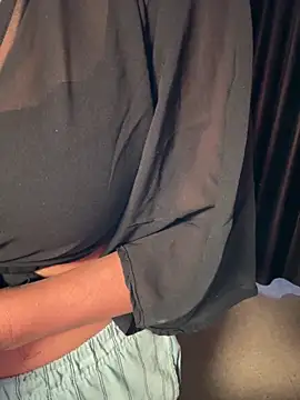 sexy-simmy online show from March 2026 06:58:01 PM