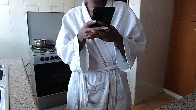 CurvyGlass online show from February 2026 08:22:01 AM