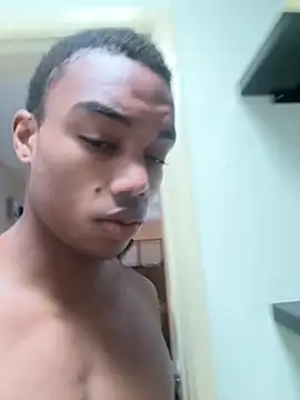 Shhhtrey0375 online show from January 2026 07:28:02 PM