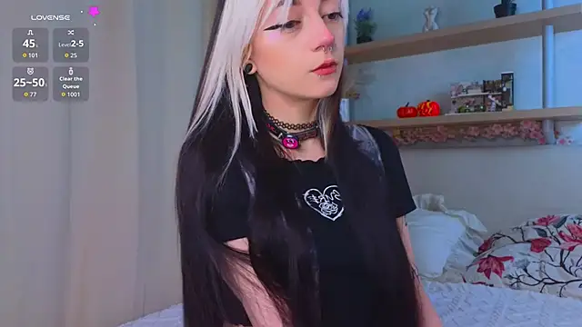 TristaRoht online show from October 2025 03:11:01 PM