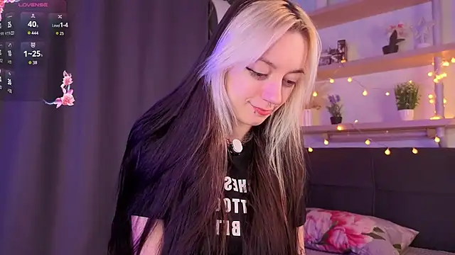 TristaRoht online show from April 2026 02:57:01 PM