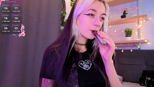 TristaRoht online show from April 2026 03:05:01 PM