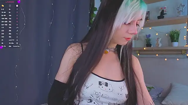 Snapshot of TristaRoht chatting on February 2026 03:06:02 PM TristaRoht online show from February 2026 03:06:02 PM