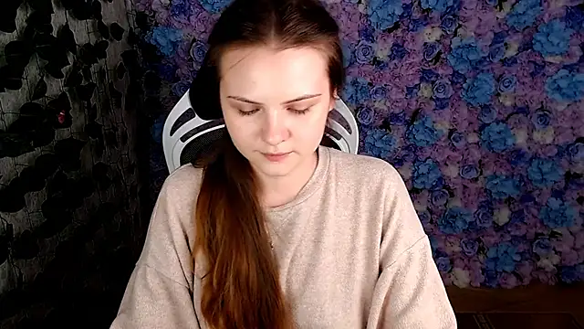 IxxiLiana online show from October 2025 05:11:01 AM