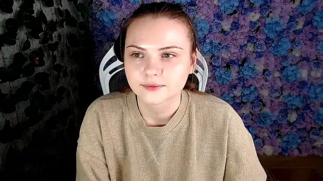 IxxiLiana online show from September 2025 06:08:01 AM