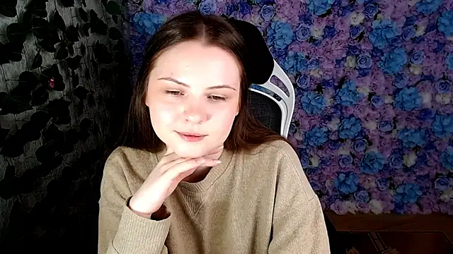 IxxiLiana online show from September 2025 06:18:02 AM