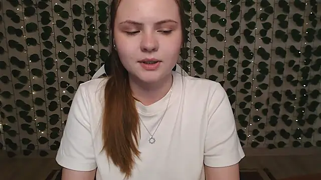 IxxiLiana online show from March 2025 08:29:01 AM