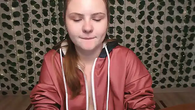 IxxiLiana online show from March 2025 05:05:01 AM