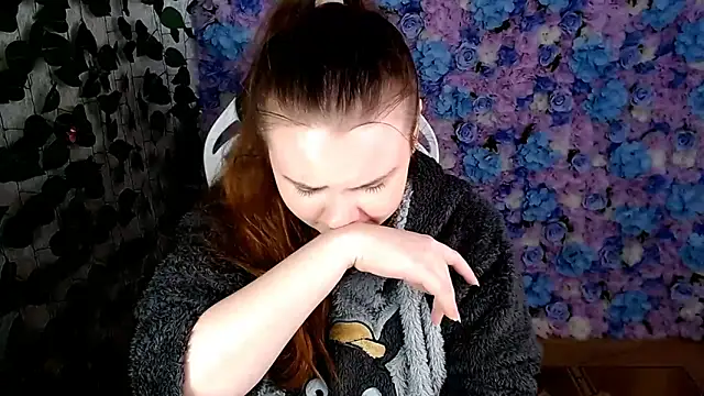 IxxiLiana online show from September 2025 05:00:02 AM
