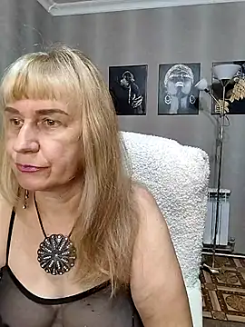 koroleva70 online show from October 2025 11:42:02 AM