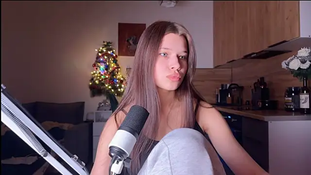 YourOblivion online show from December 2025 06:24:01 PM