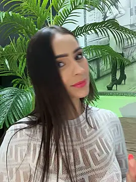 Mau White online show from December 2025 10:48:01 PM