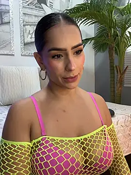 Mau White online show from February 2026 07:02:01 PM