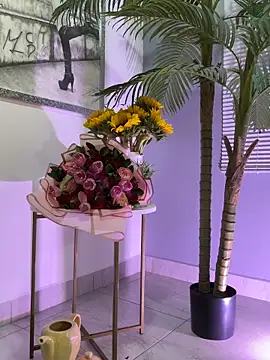 Mau White online show from March 2026 01:43:02 AM