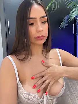 Mau White online show from February 2026 09:03:01 PM