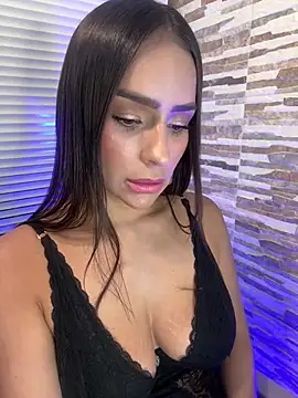 Mau White online show from March 2025 11:27:02 PM