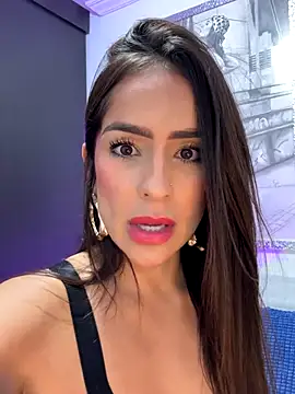 Mau White online show from November 2025 10:47:02 PM