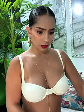 Mau White online show from December 2025 12:46:02 AM