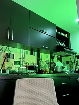 Mau White online show from September 2025 11:26:01 PM