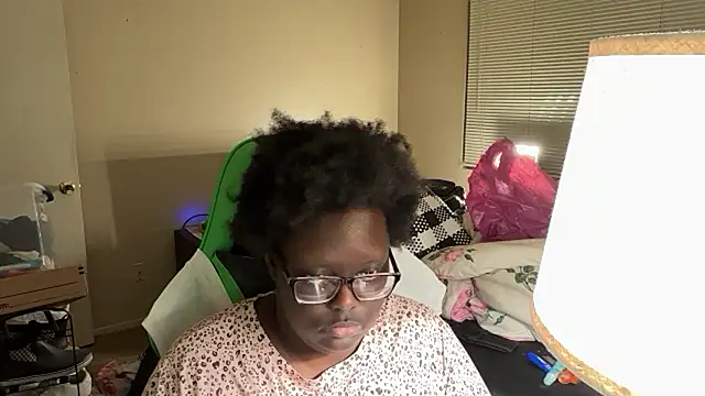 Yagurl  west online show from December 2025 06:05:02 AM