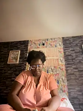 Yagurl  west online show from December 2025 05:09:02 AM