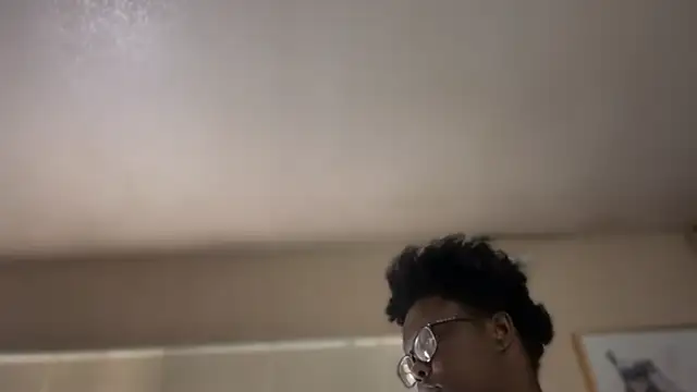 Snapshot of Yagurl__west chatting on October 2025 10:55:02 PM Yagurl west online show from October 2025 10:55:02 PM