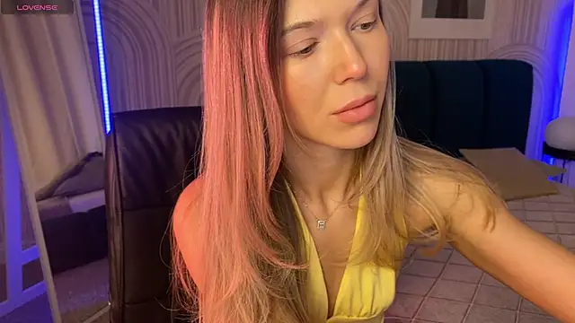 viviann evans online show from February 2026 01:01:01 AM