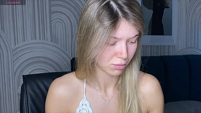 viviann evans online show from September 2025 01:06:02 AM