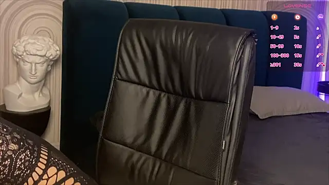 viviann evans online show from October 2025 01:27:02 AM