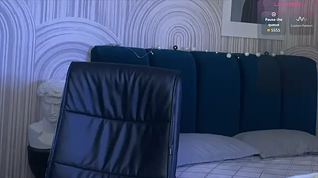 viviann evans online show from November 2025 01:10:01 AM