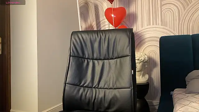 viviann evans online show from March 2026 12:59:01 AM