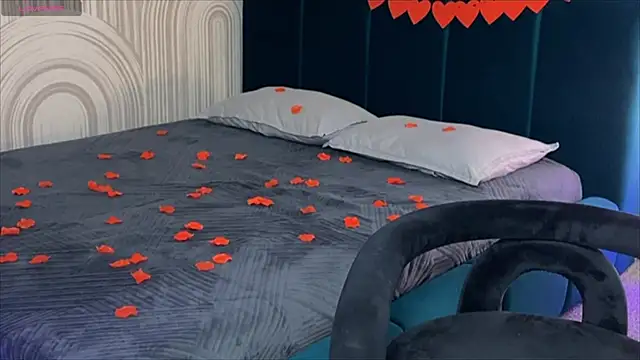 viviann evans online show from February 2025 01:13:01 AM