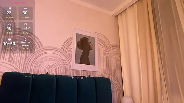 viviann evans online show from December 2025 12:25:02 AM