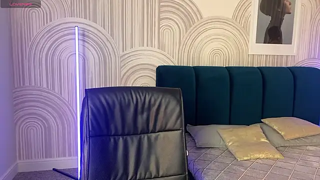 viviann evans online show from March 2026 01:06:01 AM