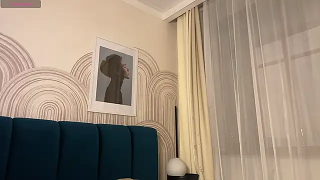 viviann evans online show from April 2026 12:56:02 AM