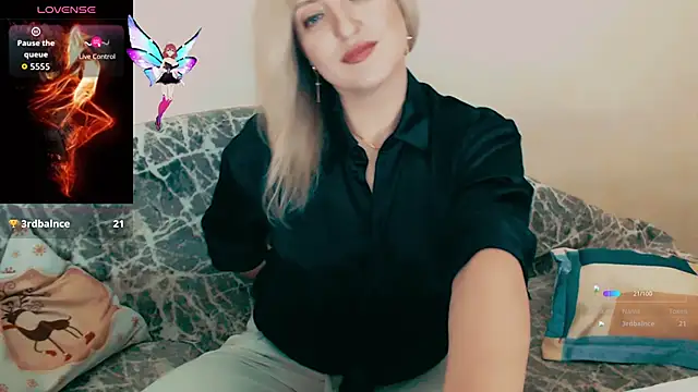 ElysonLang online show from November 2025 09:30:02 PM