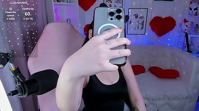 Snapshot of PennyMay chatting on February 2025 04:44:02 AM PennyMay online show from February 2025 04:44:02 AM