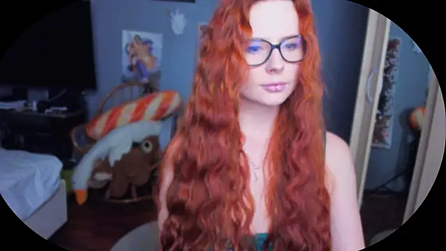 Snapshot of KlementinaBbG chatting on December 2024 09:02:02 PM KlementinaBbG online show from December 2024 09:02:02 PM