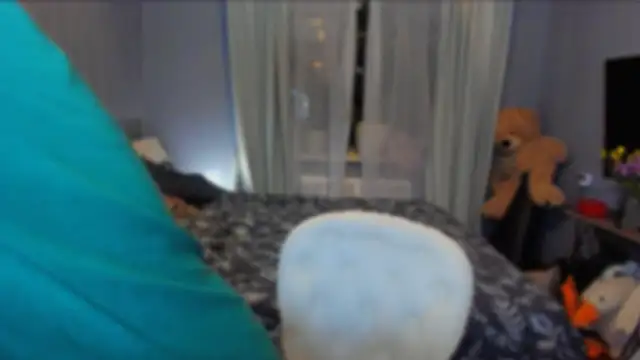 Snapshot of KlementinaBbG chatting on October 2025 08:43:01 PM KlementinaBbG online show from October 2025 08:43:01 PM