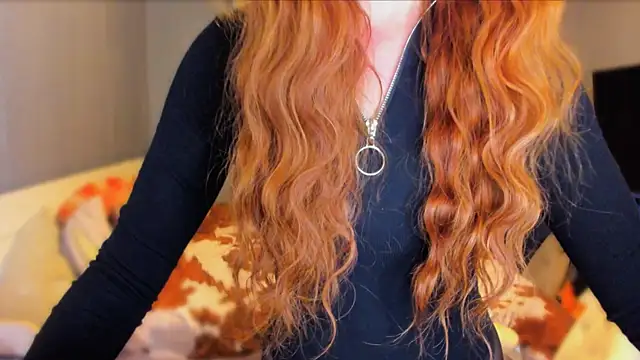 Snapshot of KlementinaBbG chatting on September 2025 08:18:02 PM KlementinaBbG online show from September 2025 08:18:02 PM