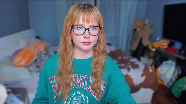 Snapshot of KlementinaBbG chatting on October 2025 09:04:02 PM KlementinaBbG online show from October 2025 09:04:02 PM