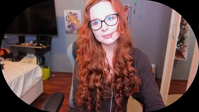 Snapshot of KlementinaBbG chatting on March 2025 08:46:02 PM KlementinaBbG online show from March 2025 08:46:02 PM