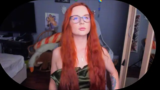 Snapshot of KlementinaBbG chatting on December 2024 08:12:01 PM KlementinaBbG online show from December 2024 08:12:01 PM