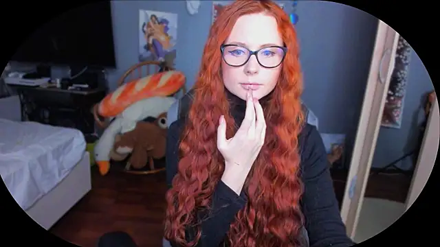 Snapshot of KlementinaBbG chatting on December 2024 08:27:02 PM KlementinaBbG online show from December 2024 08:27:02 PM