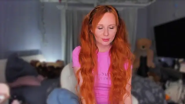 KlementinaBbG online show from April 2026 08:37:02 PM