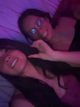 ambar-adaams online show from May 2026 04:22:02 AM