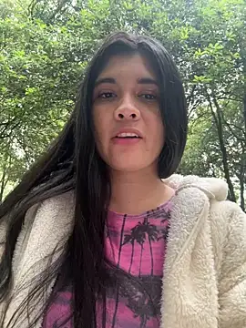 ambar-adaams online show from June 2026 10:11:01 PM