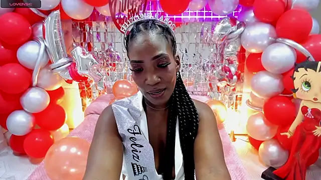 kimmturner online show from October 2025 02:28:02 PM