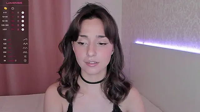 XYour CharmX online show from December 2024 07:31:02 PM